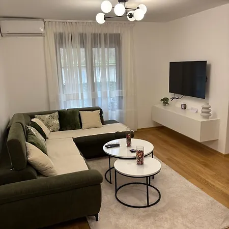 Maya 2 Sa Dve Spavace Sobe Appartement *