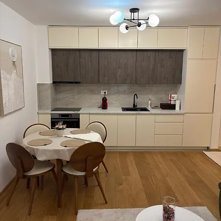 Maya 2 Sa Dve Spavace Sobe