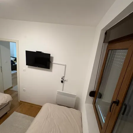 Maya 2 Sa Dve Spavace Sobe Appartement