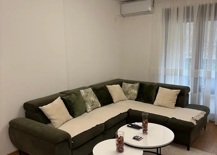 Maya 2 Sa Dve Spavace Sobe