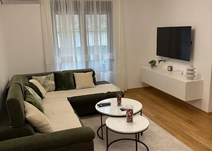 Maya 2 Sa Dve Spavace Sobe Appartement *